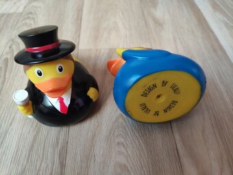 Puzzle mlýnské kolo, gumová kačena, vodní pistole - 4