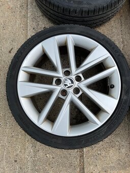 Originální Alu kola Škoda Clubber 17" + letní 215/40R17 - 4