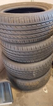 Pneu 225/55 16 - 4