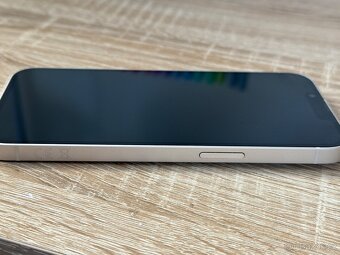 iPhone 13 Starlight – 128 GB – výborný stav – s kryty a kabe - 4