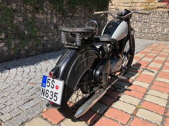 ČZ 125 T z roku 1949 s TP - 4