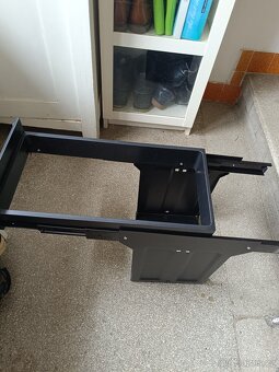 Vestavěný výsuvný odpadkový koš 2× 15 l - 4