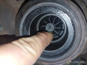 Turbodmychadlo 04L253010B - 4