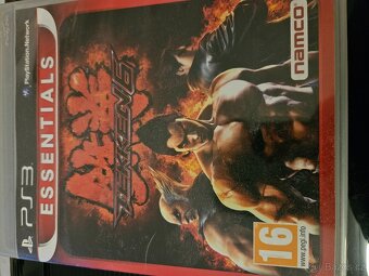 PlayStation 3 Super Slim 500 GB + 2 ovladače + 5 her - 4