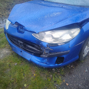 Peugeot 407 - 4