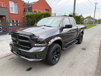 DODGE RAM CLASSIC PENTASTAR 6 míst - 4