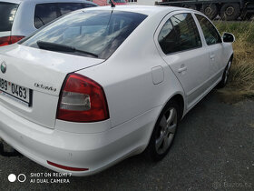 Prodám Škoda Octavia II 1,9TDi,77kW,m.2010,nehavar. - 4