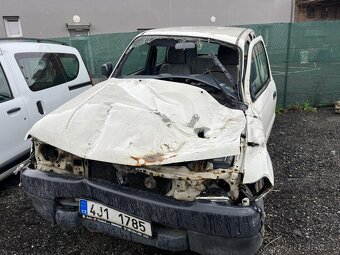 Toyota Hilux 2.4 TD 66kw - 4