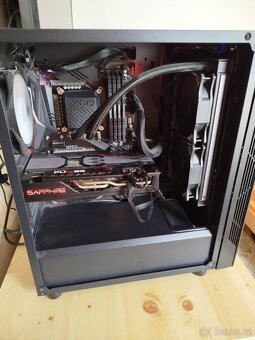 Herní PC Intel Core i7-9700K/32gb/RX5700XT8Gb/Vodní chlazení - 4