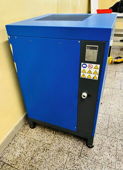 Šroubový kompresor AirMaster AM 11 - 4