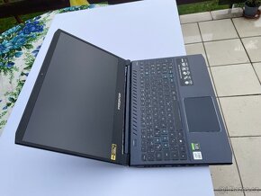 Herní notebook RTX 3070, 300Hz - 4