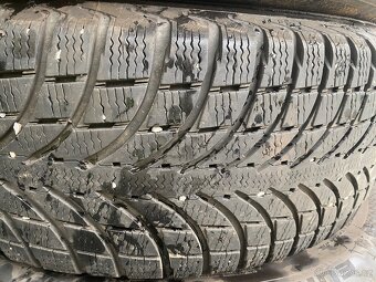 Zimní pneu 215/70/R16 Michelin - 4