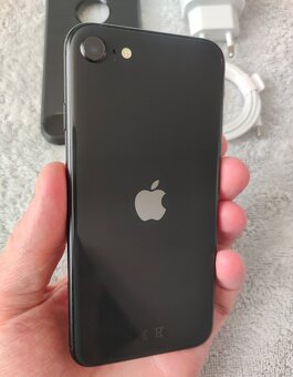 Predám - Apple iPhone SE 2020 64GB Black - 4