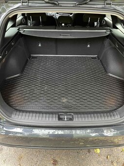Kia Ceed SW TOP 1.5 T-GDI GPF R.v. 2025 - 4