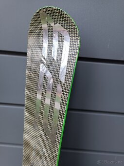 CARBON - KEVLAR SNOWBOARD - 4