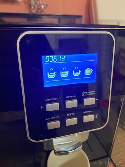 Kávovar espresso ROOMA RM-A6, černý - 4