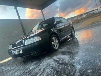 Škoda Octavia 1.6i 75kw climatronik garažovná - 4