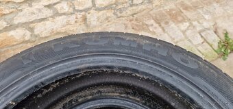 295/40R20 - 4