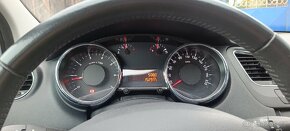 Peugeot 5008 7míst 1,6 panorama - 4