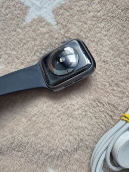 Apple Watch 4 44mm - 4