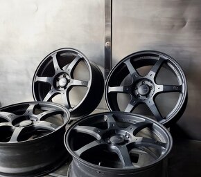 Volk Racing G2 - 4