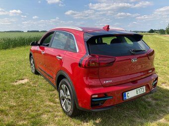 KIA NIRO EV SPIRIT BATERIE 64 kWh ROK 2021 37000 km - 4