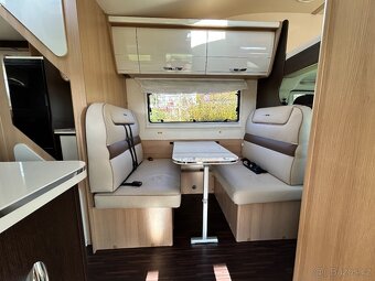 Obytné auto/ bydlík/ alkovna/ obytňák k pronájmu Znojmo - 4