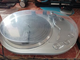 Hifi reprosoustava Génius a gramofon. - 4