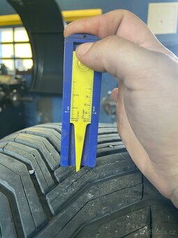 235/55 R19 Michelin CrossClimate 2 - 4
