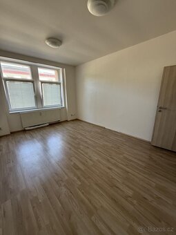 Pronájem bytu 2+kk 37 m2 - 4
