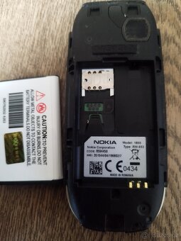 Prodám telefon Nokia 1800 - 4