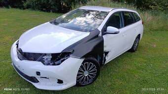 Toyota Auris 1.4 D-4D 66kw Active Touring Sport r.v.2018/5 - 4