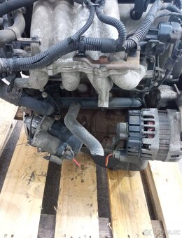 MOTOR KOMPLETNÍ G4HG 1.1 12V Kia Picanto I 2004-10 - 4