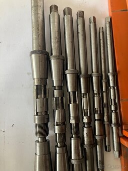 Výstružníky se středícími kužely pro více souosých otvorů - 4