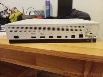 X box one S. - 4