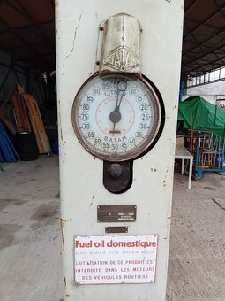 historická benzínová pumpa - 4