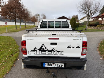 Prodám Toyota Hilux 2,5 D4D 4x4 - 4
