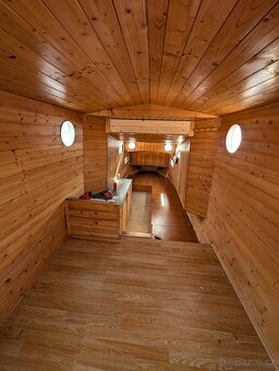 Obytná loď / hausbót - 4
