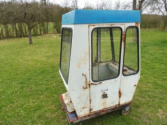 Kabina unhz 750 - 4