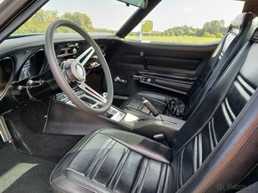 Chevrolet Corvette C3 Stingray - 4