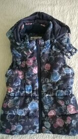 Lindex pilotka 122, 128, H&M vesta, sukně 122 - 4