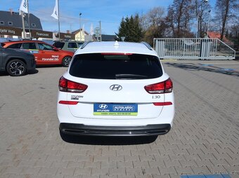 Hyundai i30 WG 1.6CRDi 85kW SMART ČR 1MAJITEL SERVISKA - 4