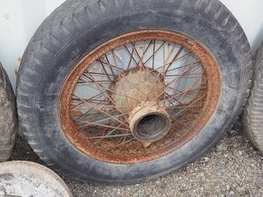 Tatra 17 - drátěná kola Rudge-Whitworth, náboje kol, bubny - 4