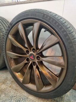 Kola Tesla Model S 21" Turbine + pneu - 4