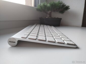 Apple bezdrátová klávesnice A1314 - 4