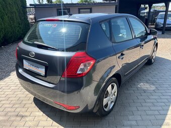 Kia Cee´d 1.4 CVVT 80KW, Servisní kniha - 4