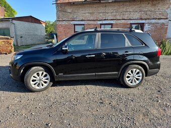 Kia Sorento 2.2CRDi 145kW, najeto 132000km, manuál - 4