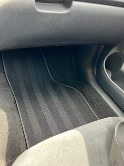 Octavia 2 combi 2012 rs 2.0 tdi + 6° automatická převodovka - 4