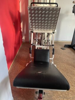 leg press posilovací stroj na nohy - 4