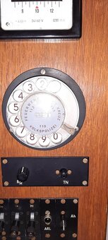 Starožitná telefonní ústředna RFT TOP - 4